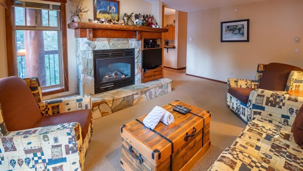 Snow Creek Lodge By Fernie Lodging Co Kültér fotó