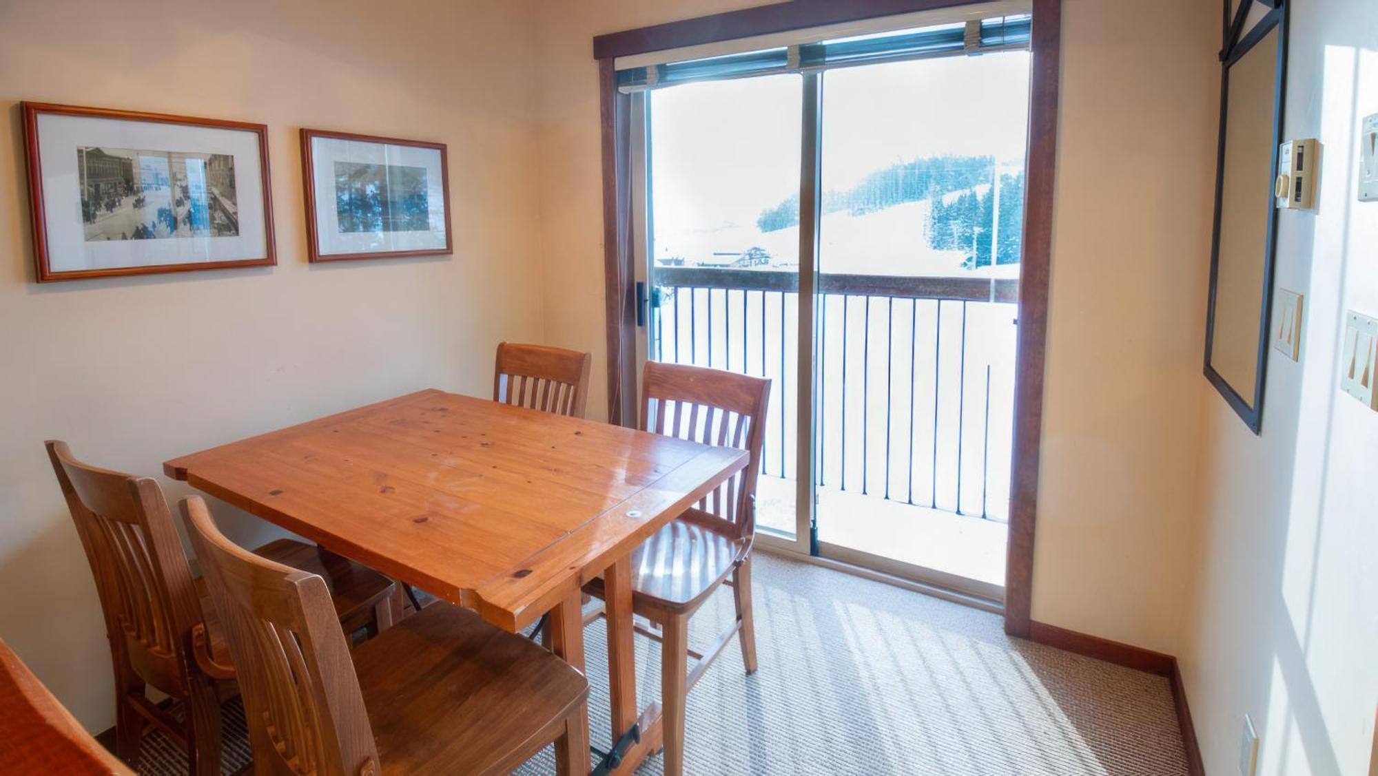Snow Creek Lodge By Fernie Lodging Co Kültér fotó
