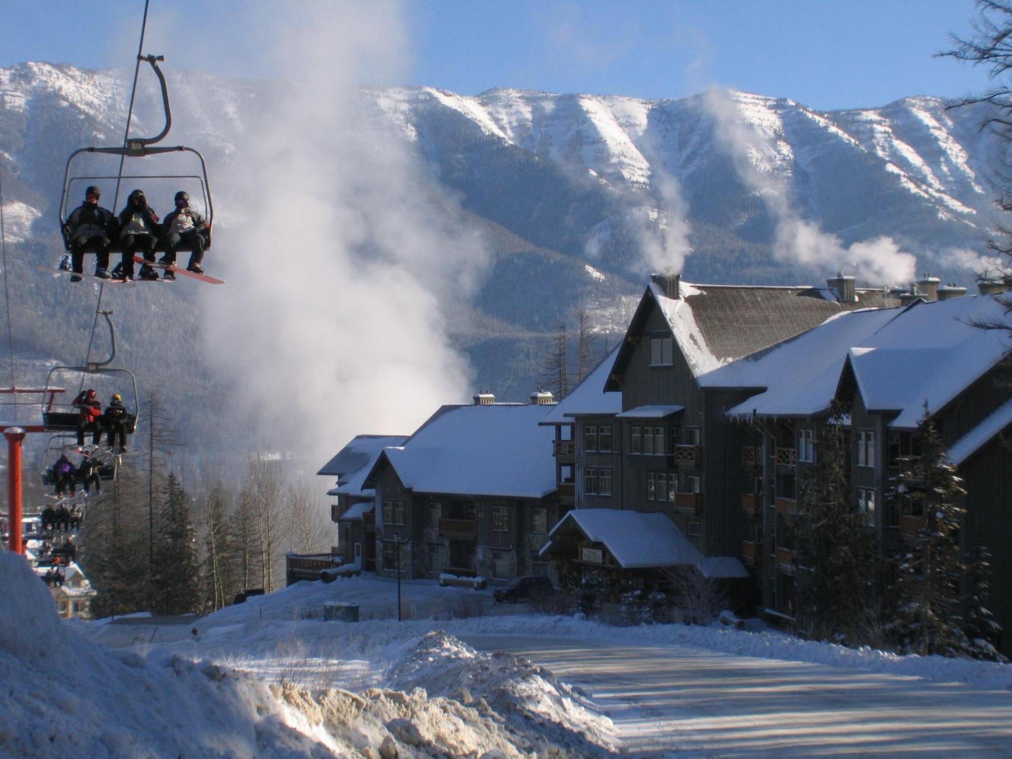Snow Creek Lodge By Fernie Lodging Co Kültér fotó