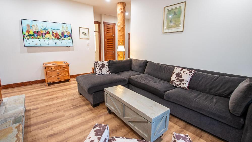 Snow Creek Lodge By Fernie Lodging Co Kültér fotó