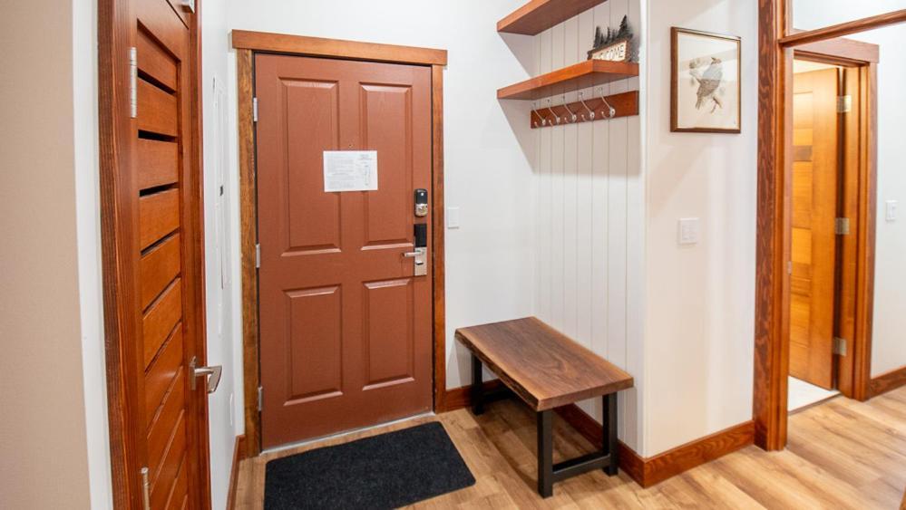 Snow Creek Lodge By Fernie Lodging Co Kültér fotó